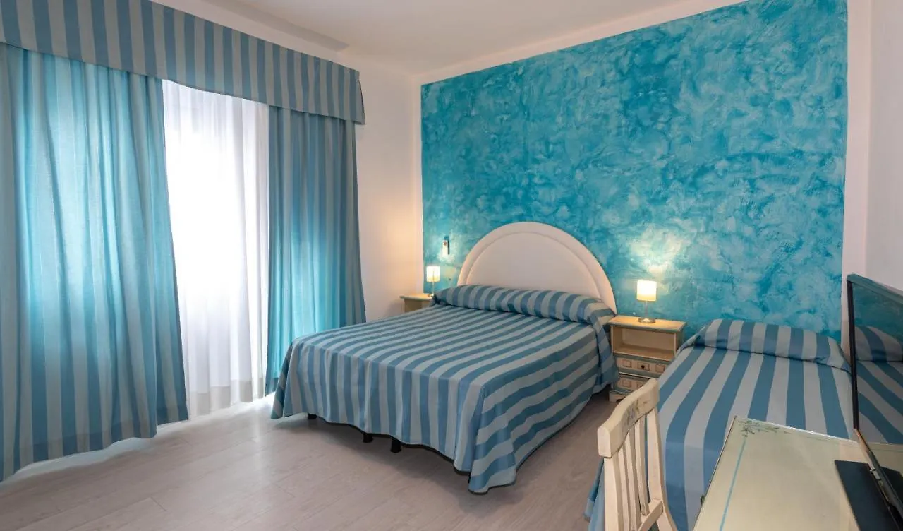 Hotel Paolina Lido di Jesolo 2*,